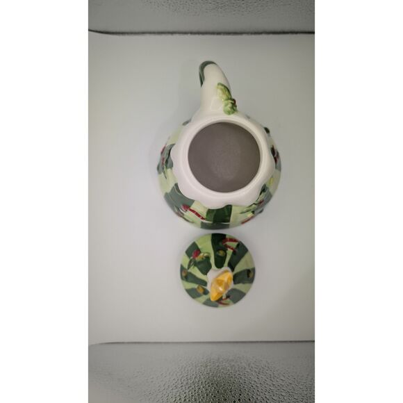 Global Design Connections Christmas Tree Mug with Lid - Picture 4 of 5